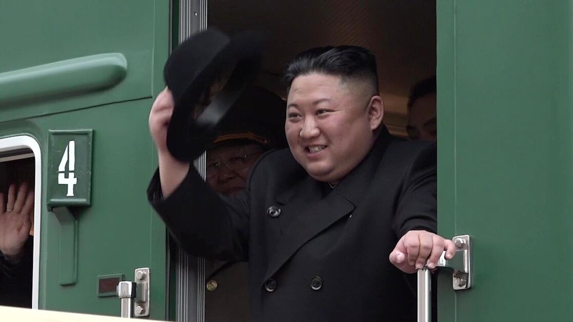 Ким Чен Ын осмотрел обновлённые РСЗО армии КНДР